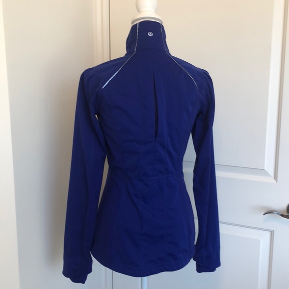 Lululemon Top - Picture 3 of 4